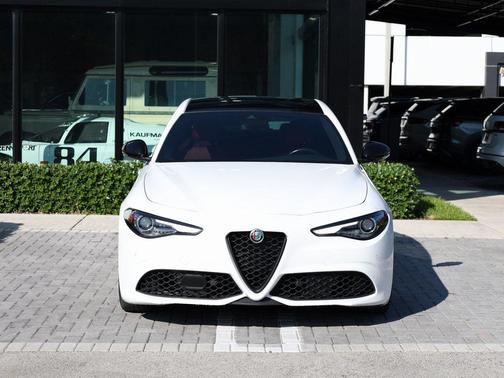 2022 Alfa Romeo Giulia Ti
