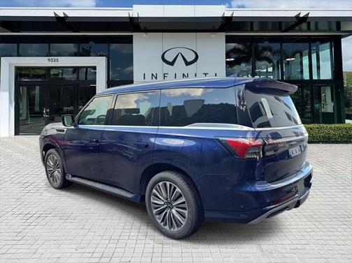 2025 INFINITI QX80 Luxe