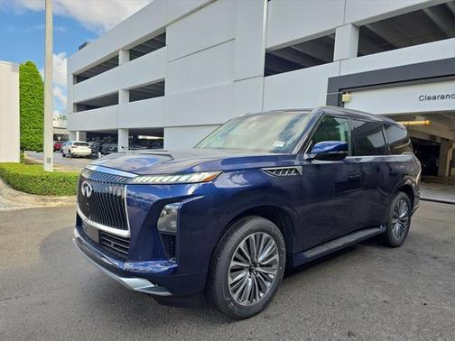 2025 INFINITI QX80 Luxe