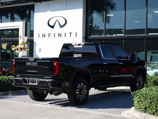 2024 GMC Sierra 2500 Denali Ultimate