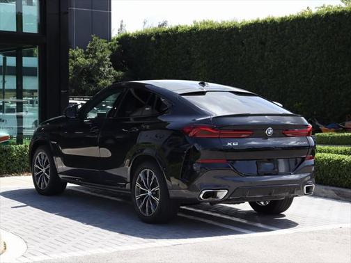 2024 BMW X6 xDrive40i