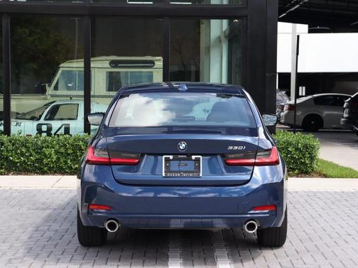 2024 BMW 330 i