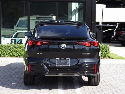 2025 BMW X2 xDrive28i