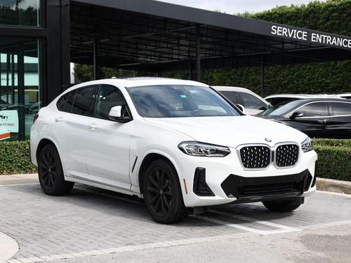 2023 BMW X4 xDrive30i
