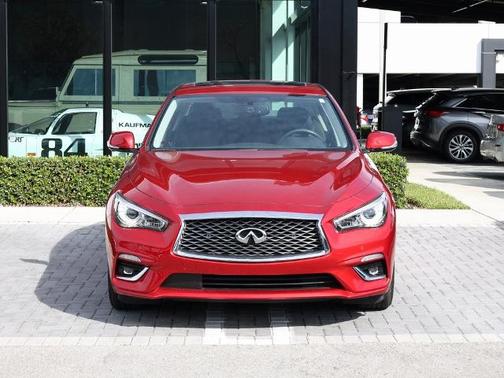 2023 INFINITI Q50 LUXE