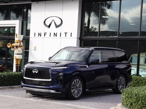 2025 INFINITI QX80 LUXE