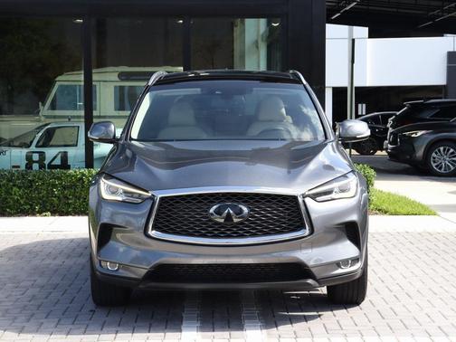 2022 INFINITI QX50 LUXE