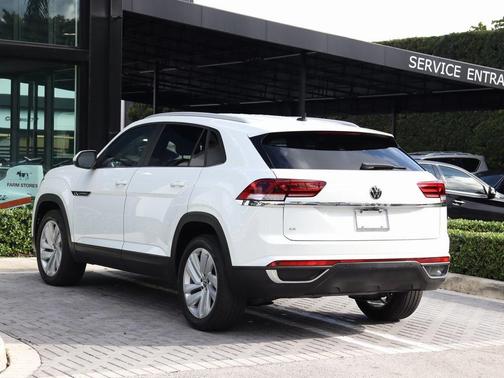 2021 Volkswagen Atlas Cross Sport 2.0T SE w/Technology