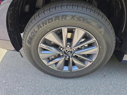 2025 INFINITI QX80 PURE
