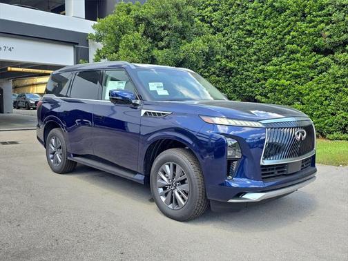 2025 INFINITI QX80 PURE