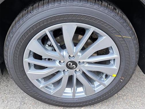 2025 INFINITI QX50 Luxe AWD