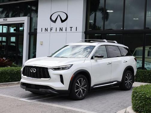 Majestic White 2025 INFINITI QX60 SENSORY