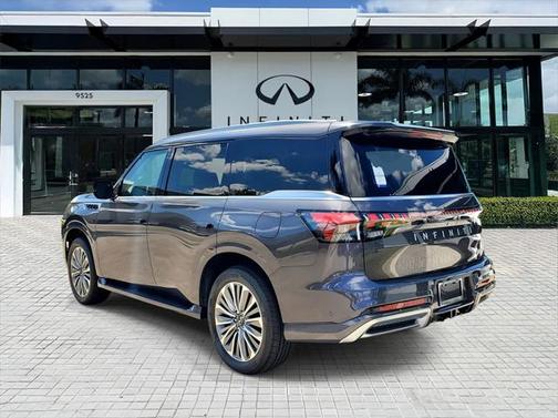 2025 INFINITI QX80 Luxe