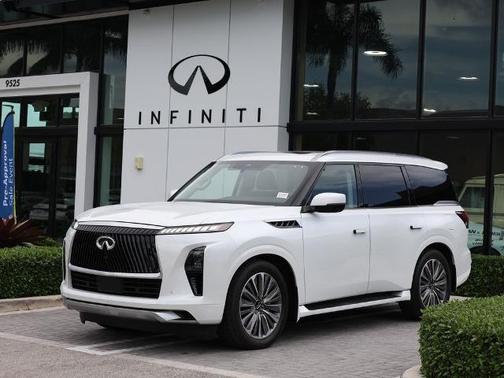 Radiant White 2026 INFINITI QX80 LUXE