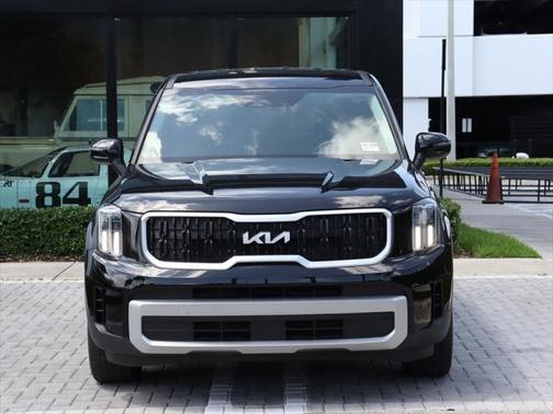 2023 Kia Telluride LX