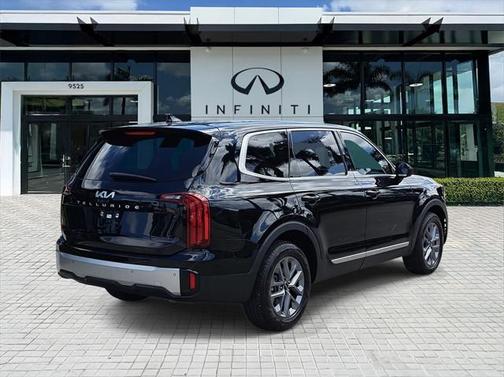 2023 Kia Telluride LX