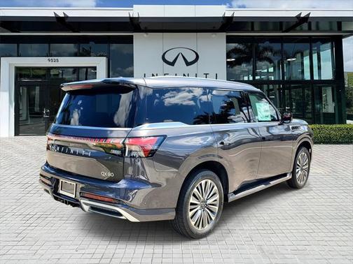2025 INFINITI QX80 Luxe