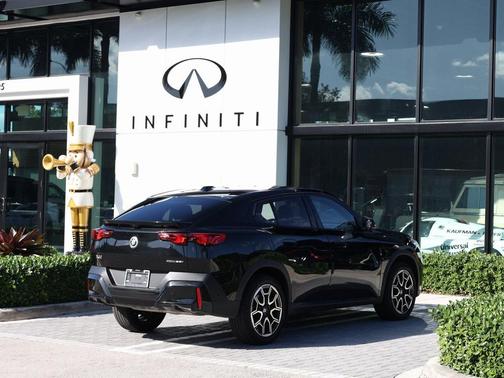 2025 BMW X2 xDrive28i