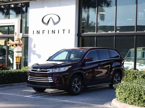 2019 Toyota Highlander LE I4