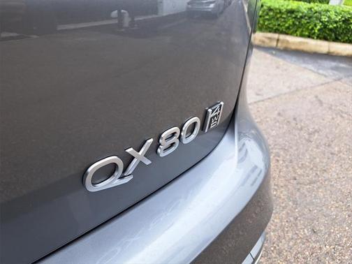 2025 INFINITI QX80 SENSORY AWD