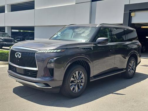 2025 INFINITI QX80 PURE
