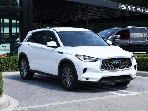 2025 INFINITI QX50 PURE