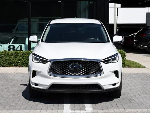 2025 INFINITI QX50 PURE