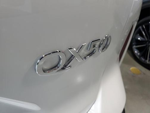 2025 INFINITI QX50 Pure AWD