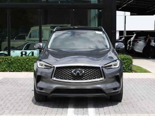 2023 INFINITI QX50 LUXE