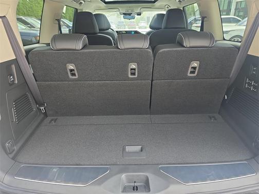 2025 INFINITI QX80 SENSORY AWD