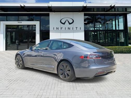 2021 Tesla Model S Plaid