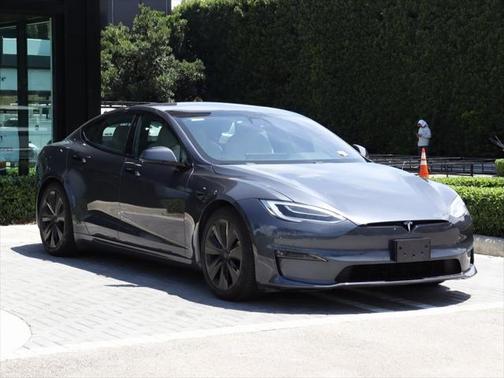 2021 Tesla Model S Plaid