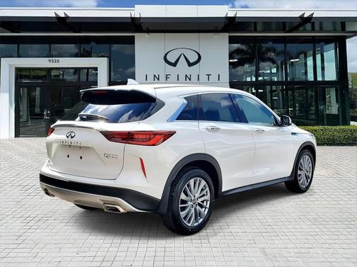 2025 INFINITI QX50 Pure AWD