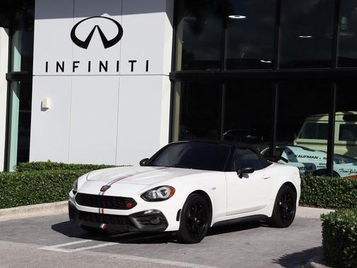 2018 FIAT 124 Spider Base
