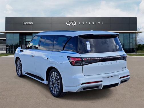 2026 INFINITI QX80 Luxe