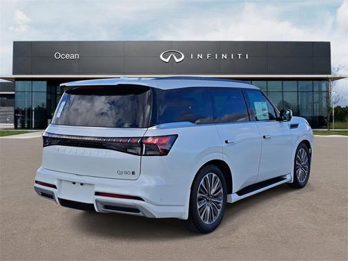 2026 INFINITI QX80 Luxe