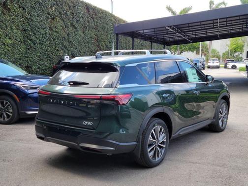 Deep Emerald 2027 INFINITI QX60 LUXE FWD