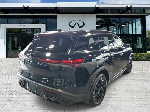2025 INFINITI QX60 Luxe