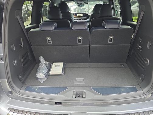 2026 INFINITI QX80 SPORT
