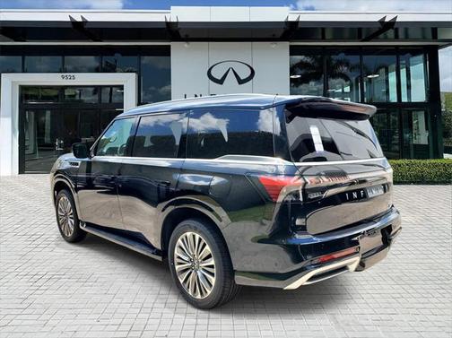 2025 INFINITI QX80 SENSORY AWD