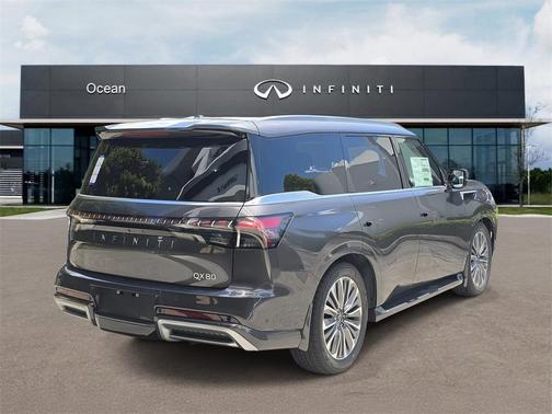2026 INFINITI QX80 Luxe
