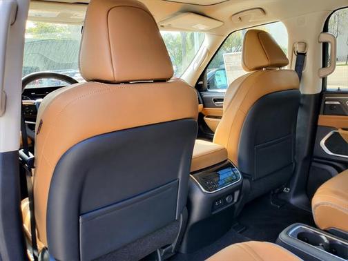 2025 INFINITI QX80 Luxe