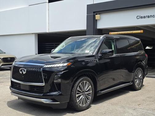 2025 INFINITI QX80 Luxe