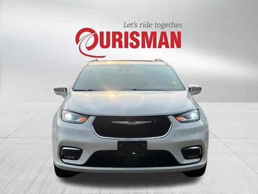 2021 Chrysler Pacifica Limited AWD