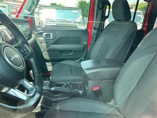 2022 Jeep Wrangler Unlimited Sahara 4x4