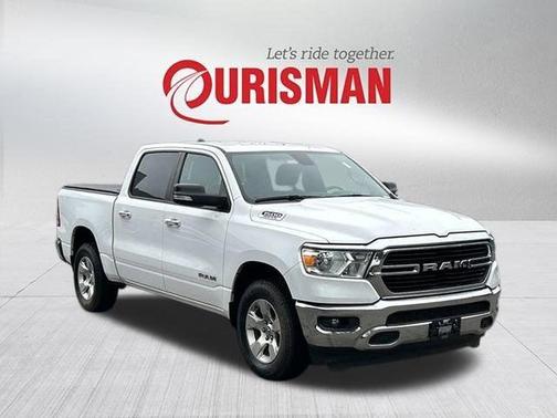 2020 RAM 1500 Big Horn Crew Cab 4x4 57' Box
