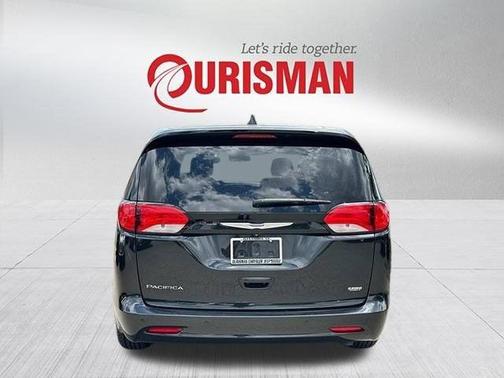 2018 Chrysler Pacifica Touring