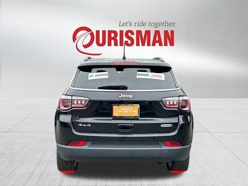 2022 Jeep Compass Latitude Lux 4x4