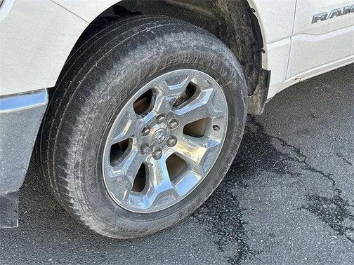 2022 RAM 1500 Big Horn Crew Cab 4x4 57' Box