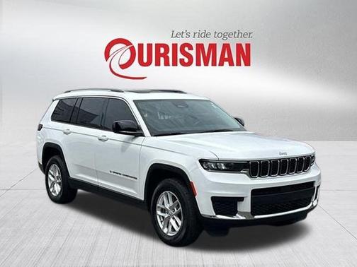 2022 Jeep Grand Cherokee L Laredo 4x4
